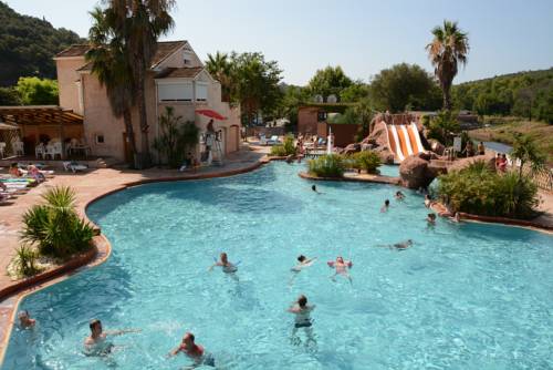 Ein Homosexueller Frankreich Last-Minute-Rabattcode Booking.com