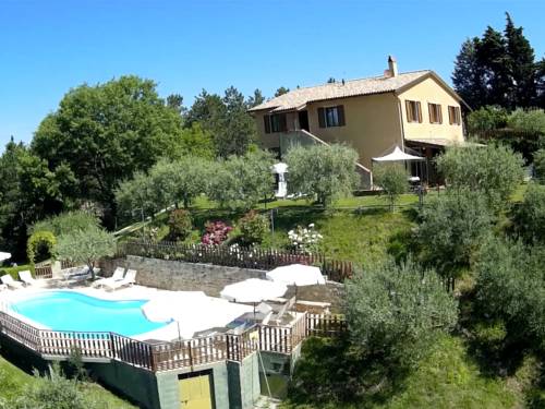 Valfabbrica Italien Last-Minute-Rabattcode Booking.com