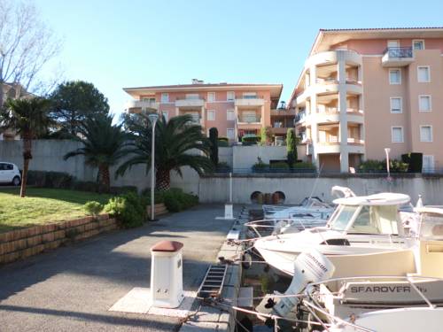Fréjus Francia Último Minuto Código de Descuento Booking.com