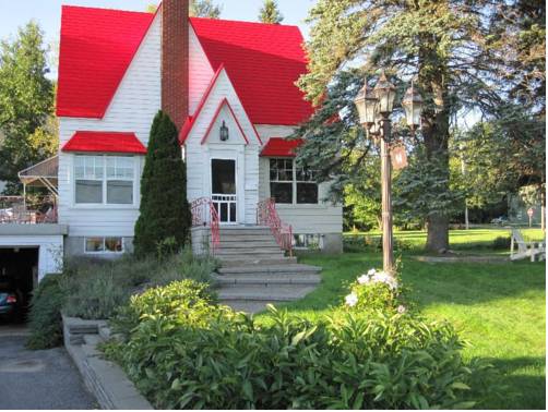 Portneuf (Québec) Canada Last Minute Discount Code Booking.com