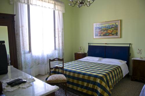 Castelfiorentino Italia Último Minuto Código de Descuento Booking.com