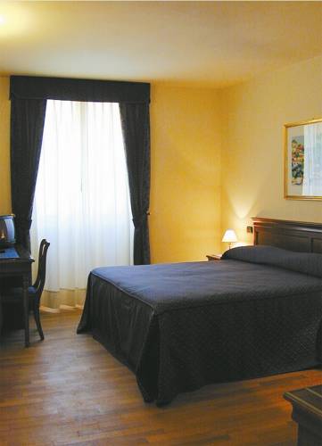 Castelnuovo del Garda Italia Último Minuto Código de Descuento Booking.com