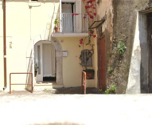 Formia Italia Último Minuto Código de Descuento Booking.com