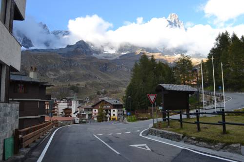 Breuil-Cervinia Italy Last Minute Discount Code Booking.com