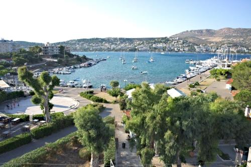 Porto Rafti Greece Last Minute Discount Code Agoda.com