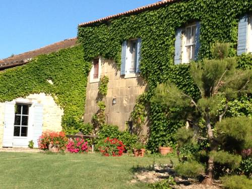 St Etienne du Grès France Last Minute Discount Code Booking.com