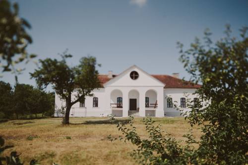 Manau Romania Last Minute Discount Code Booking.com