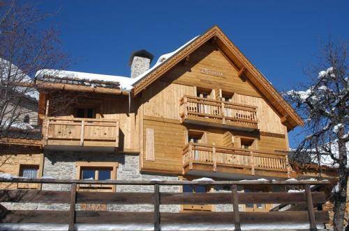 Huez En Oisans Francia Último Minuto Código de Descuento Booking.com