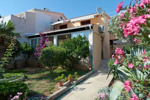 Novalja Kroatien Last-Minute-Rabattcode Booking.com