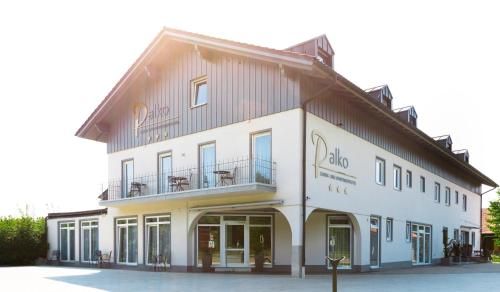 Dingolfing Germany Last Minute Discount Code Agoda.com