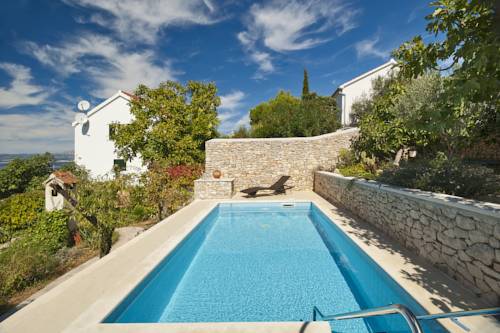Sutivan, Island Brač Croatia Last Minute Discount Code Booking.com