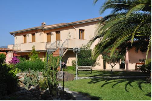 Marrùbiu Italia Último Minuto Código de Descuento Booking.com