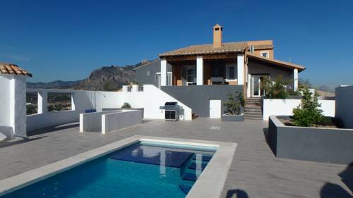 Busot España Último Minuto Código de Descuento Booking.com