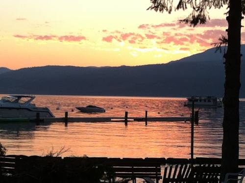 Sorrento (British Columbia) Canada Last Minute Discount Code Booking.com