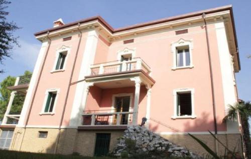 Lazise Italy Last Minute Discount Code Agoda.com