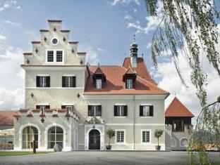 Grosslobming Austria Last Minute Discount Code Agoda.com