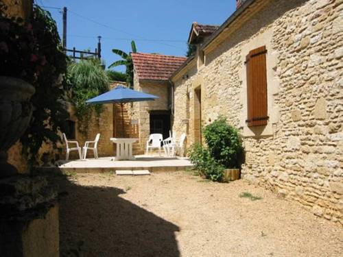 Saint-Amand-de-Coly France Last Minute Discount Code Booking.com