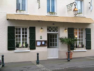 Candé France Last Minute Discount Code Booking.com