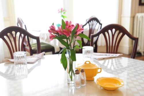Great Barrington (MA) United States Last Minute Discount Code Agoda.com