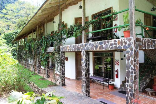 Bajos del Toro Costa Rica Last Minute Discount Code Agoda.com