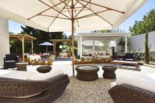 Hauterives France Last Minute Discount Code Agoda.com