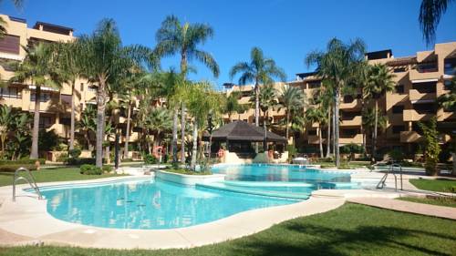 Estepona España Último Minuto Código de Descuento Booking.com