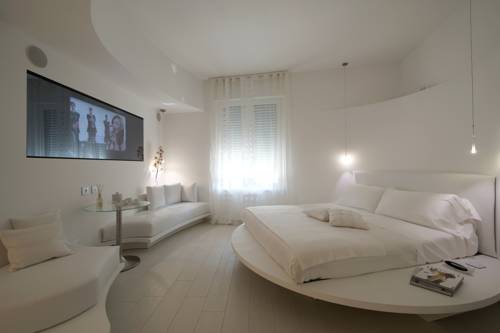 Milano Italia Último Minuto Código de Descuento Booking.com