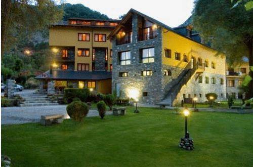 Escaló Spain Last Minute Discount Code Booking.com