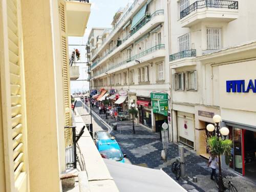 Niza Francia Último Minuto Código de Descuento Booking.com