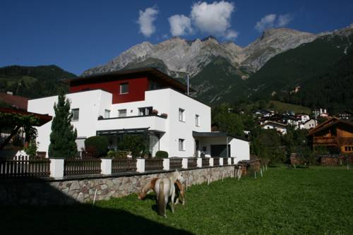 Grins Austria Last Minute Discount Code Booking.com