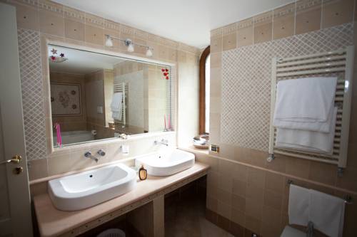 Napoli Italien Last-Minute-Rabattcode Booking.com