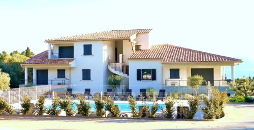 Serra-di-Ferro France Last Minute Discount Code Agoda.com