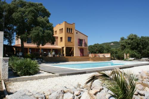 Ceret France Last Minute Discount Code Agoda.com