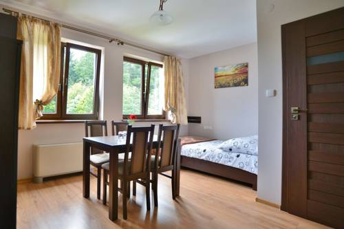 Rymanów-Zdrój Polonia Último Minuto Código de Descuento Booking.com