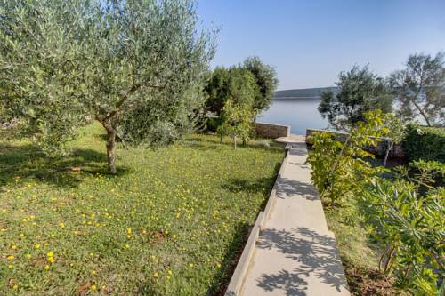 Nerezine Kroatien Last-Minute-Rabattcode Booking.com