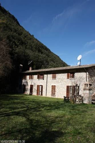 Ferentillo Italien Last-Minute-Rabattcode Booking.com