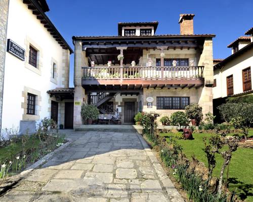 Santillana del Mar. Spanien Last-Minute-Rabattcode Booking.com