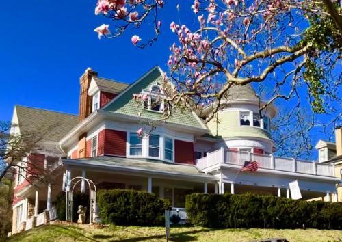 Staunton (VA) United States Last Minute Discount Code Agoda.com