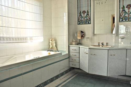 Grasse France Last Minute Discount Code Booking.com