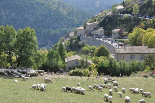 Venasque France Last Minute Discount Code Booking.com