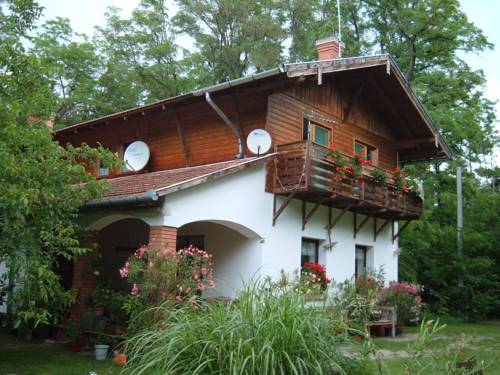 Szatymaz Ungarn Last-Minute-Rabattcode Booking.com