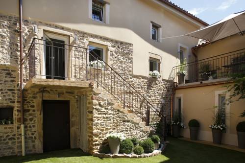 Saint-Amour-Bellevue France Last Minute Discount Code Booking.com