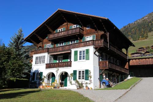 Chateau-d'Oex Switzerland Last Minute Discount Code Agoda.com