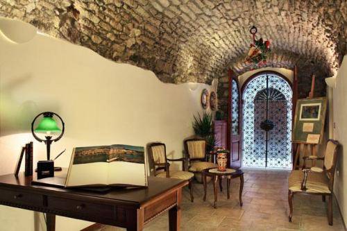 Bosa Italy Last Minute Discount Code Booking.com