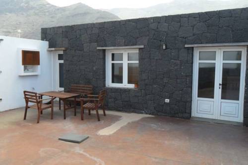Famara Spanje Laatste minuut Kortingscode Booking.com