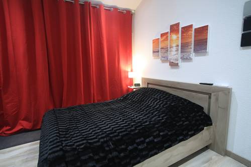 Camaret-sur-Aigues France Last Minute Discount Code Booking.com