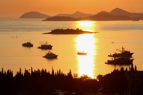 Cavtat Croacia Último Minuto Código de Descuento Booking.com