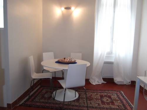 Cannes Francia Último Minuto Código de Descuento Booking.com
