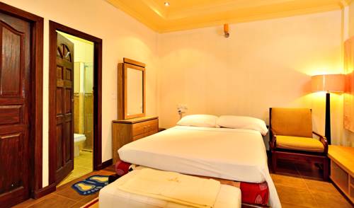 Huraa Maldives Last Minute Discount Code Booking.com
