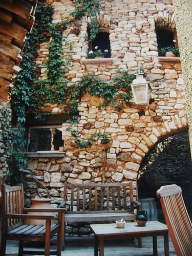 Roussillon France Last Minute Discount Code Booking.com